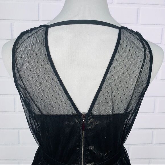 Express Deep V-Neck Metallic Mesh Tank - Size 8 - Picture 8 of 13